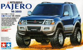 1:32 Mitsubishi Pajero V6 3500 (építőkészlet)
