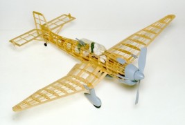 Ju-87B Stuka (870 mm)