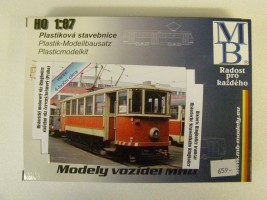 1:87-es készlet egy történelmi Ringhoffer villamosról 4 oldalablakkal "DP Prague"