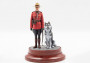 1:16 RCMP női iroda kutyával